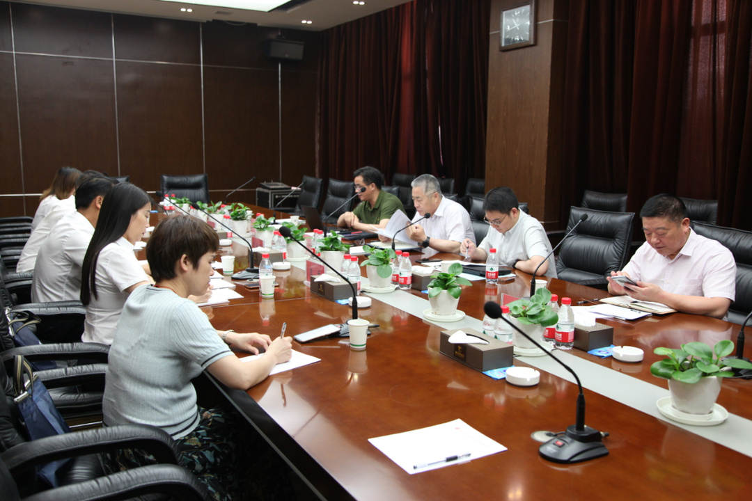 图10.座谈会现场(2).JPG 图10.座谈会现场(2).JPG